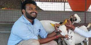 dr abhishek bharad leave america start goat farm in village hindi news