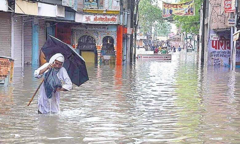 today heavy rainfall in jaipur and sikar