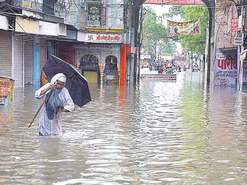 today heavy rainfall in jaipur and sikar