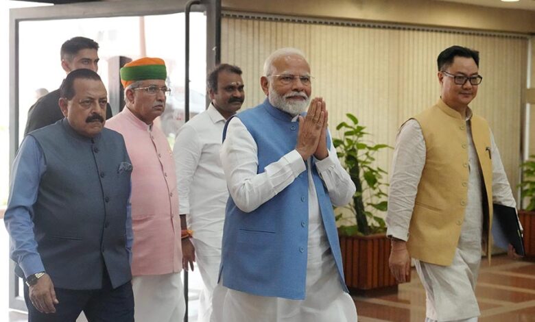Indian government will send 40 MPs abroad