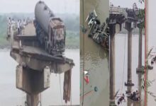 Gambhira Bridge collapsed in Vadodara, Gujarat, several vehicles fell into the river; two people died