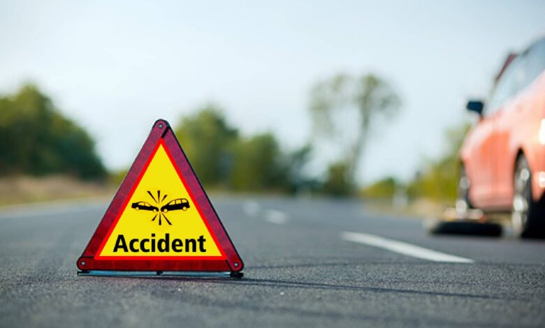 Horrific road accident in UP Truck-auto collision in Unnao 3 dead