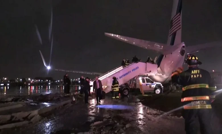 air-canada-express-plane-truck-collision