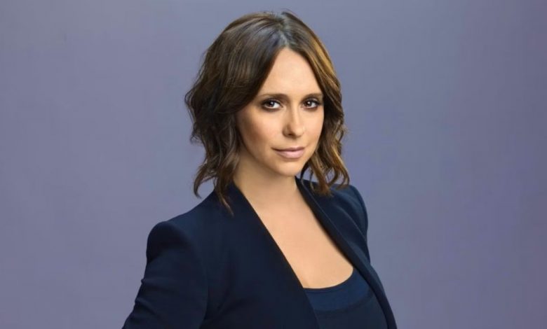 criminal-psychologist-to-actress-love