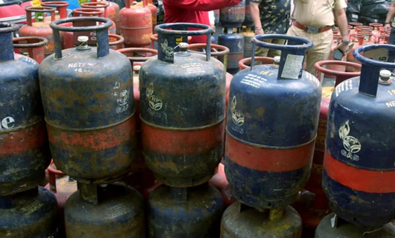delhi-lpg-cylinder-black-market