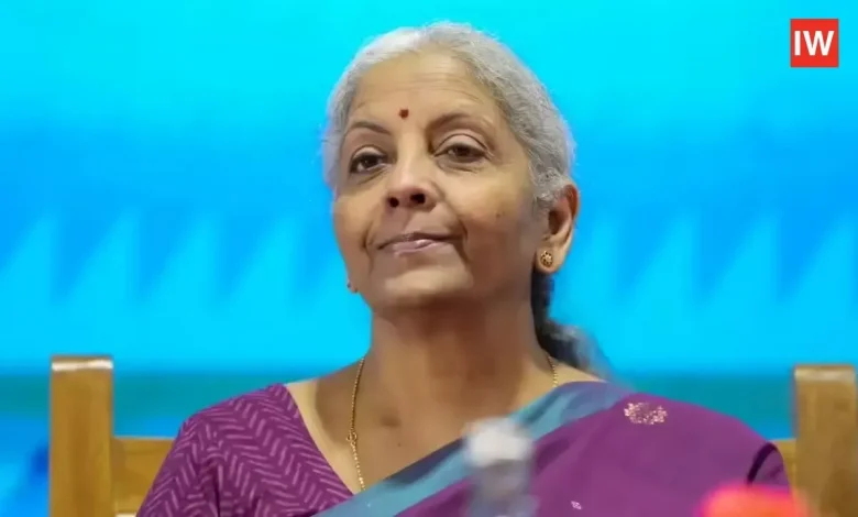 indian-currency-against-dollar