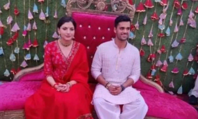 ips-couple-marriage-anshika-bishnoi-photos