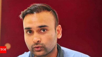 kanpur-model-wife-accuses-cricketer