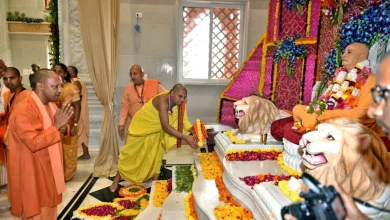 kuldeep-yadav-wedding-reception-cm-yogi