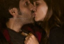 liplock-romance-actress-engagement