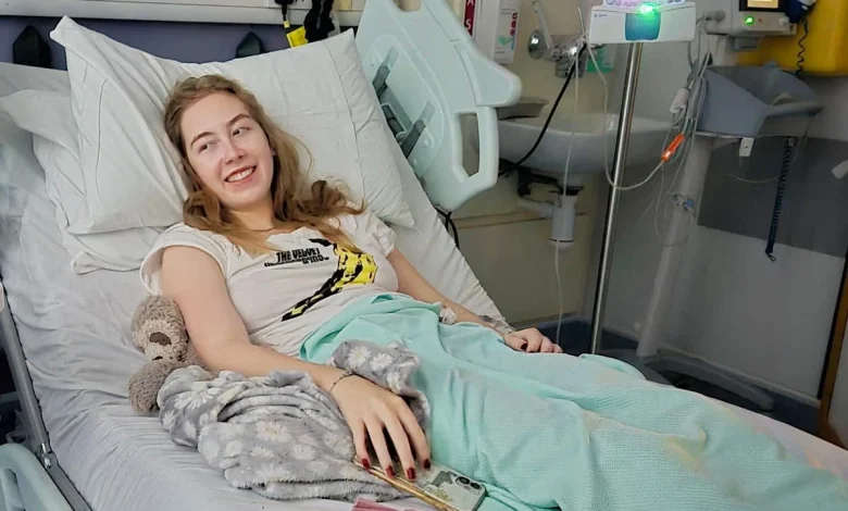 meningitis-outbreak-uk-students-deaths