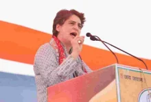 priyanka-gandhi-leaders-leaving-party