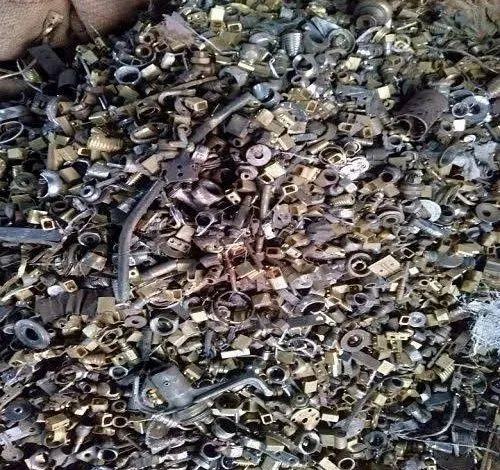 trading-suspended-on-metal-exchange