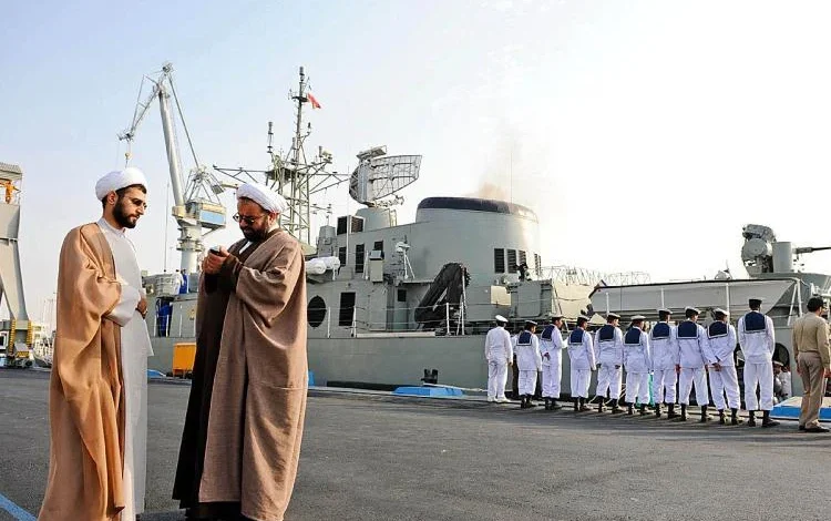 28-ships-stuck-in-persian-gulf