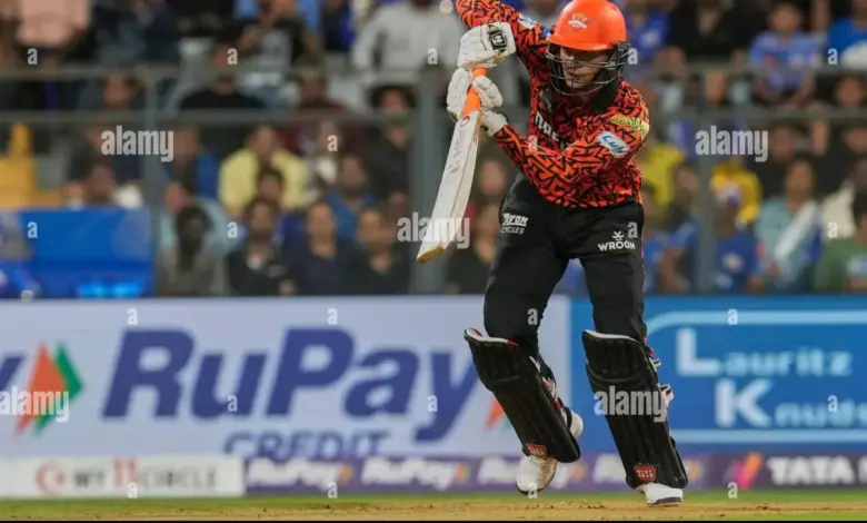 abhishek-alerts-opposing-teams