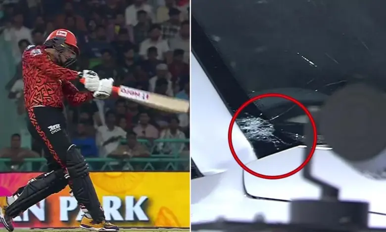 abhishek-sharma-chappal-stolen