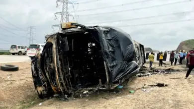 andhra-pradesh-bus-truck-collision