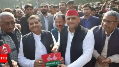 aparna-yadav-protest-assembly