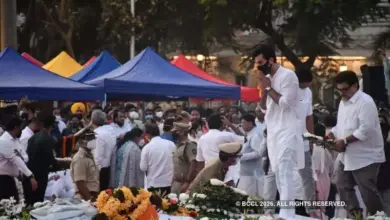 asha-bhosle-funeral-absence-shahrukh-salman