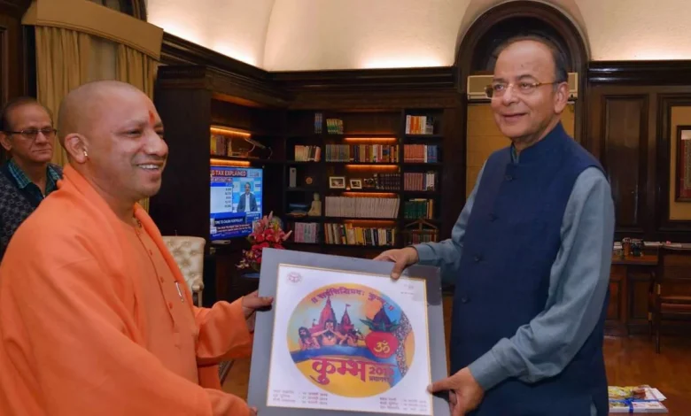 bathroom-flush-notes-100-crore-property