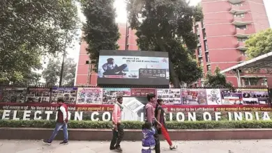bengal-elections-green-policemen