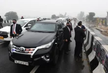 delhi-assembly-security-breach-car