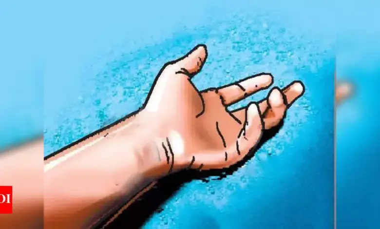 father-kills-daughter-keeps-body-locked