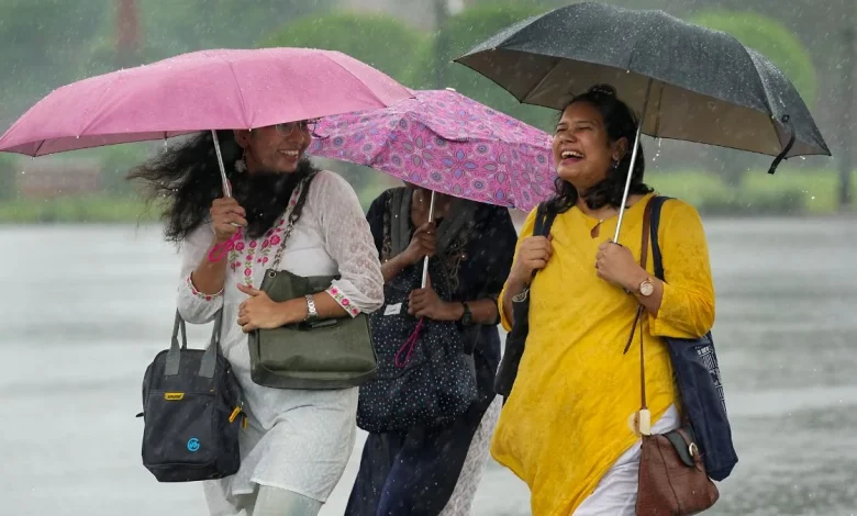 heavy-rain-alert-up-35-districts