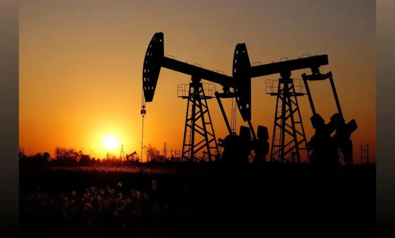 hormuz-strait-opens-oil-gas-prices-fall