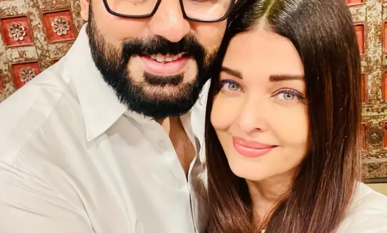 how-many-bungalows-amitabh-bachchan-has