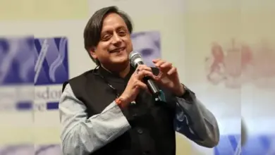 iran-refugees-pakistan-role-shashi-tharoor