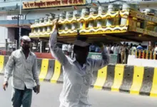 local-train-derailed-dombivli-station