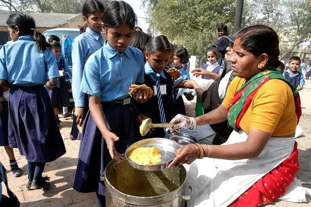 lpg-shortage-mid-day-meal-cooked