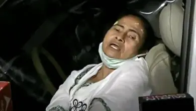 mamta-banerjee-sit-in-protest-bhowanipur