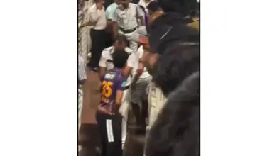 mi-fan-proposed-girl-kkr-jersey