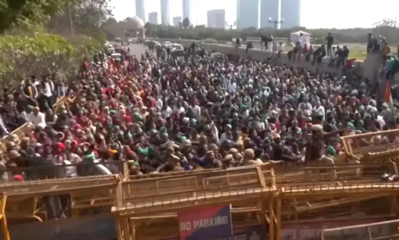 minimum-wage-demand-noida