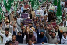 petrol-bomb-parliament-pakistan