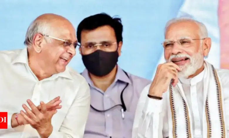 pm-modi-jhalmuri-spg-officer-facts