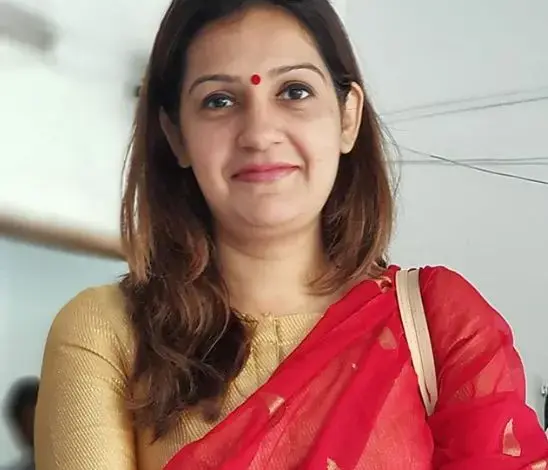 priyanka-chaturvedi-emotional-farewell