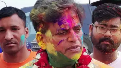 ravi-kishan-madhuri-dixit-dye