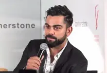 sanjeev-goenka-embraces-virat-kohli