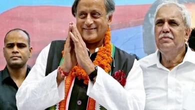 shashi-tharoor-convoy-attack