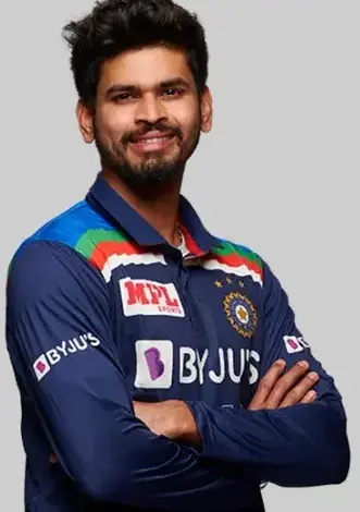 shreyas-iyer-boundary-line-stunner