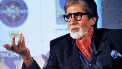 abhishek-amitabh-bachchan-viral-moment