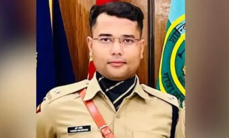 ips-officer-harassed-at-midnight