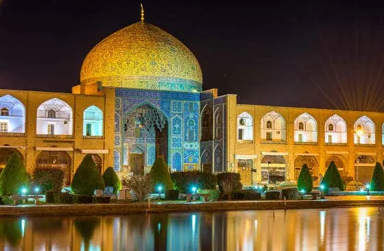 iran-prepares-to-open-hormuz
