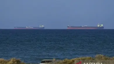 iranian-tanker-turns-back-to-china