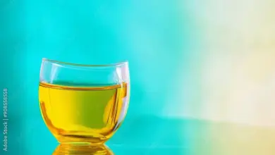 yellow-urine-health-signs